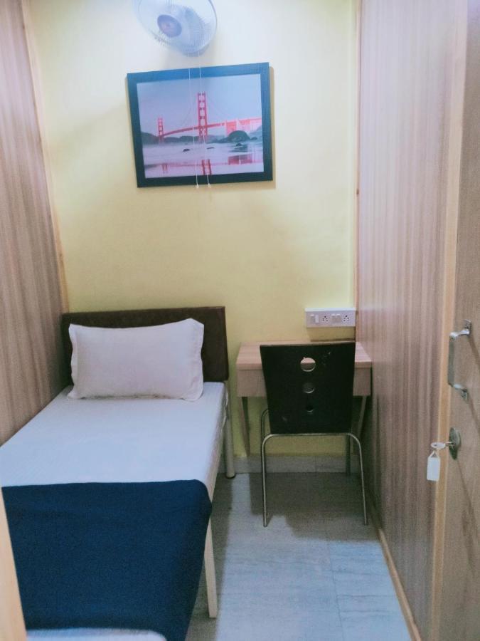 Royal Cabin Stay Mumbai Dış mekan fotoğraf